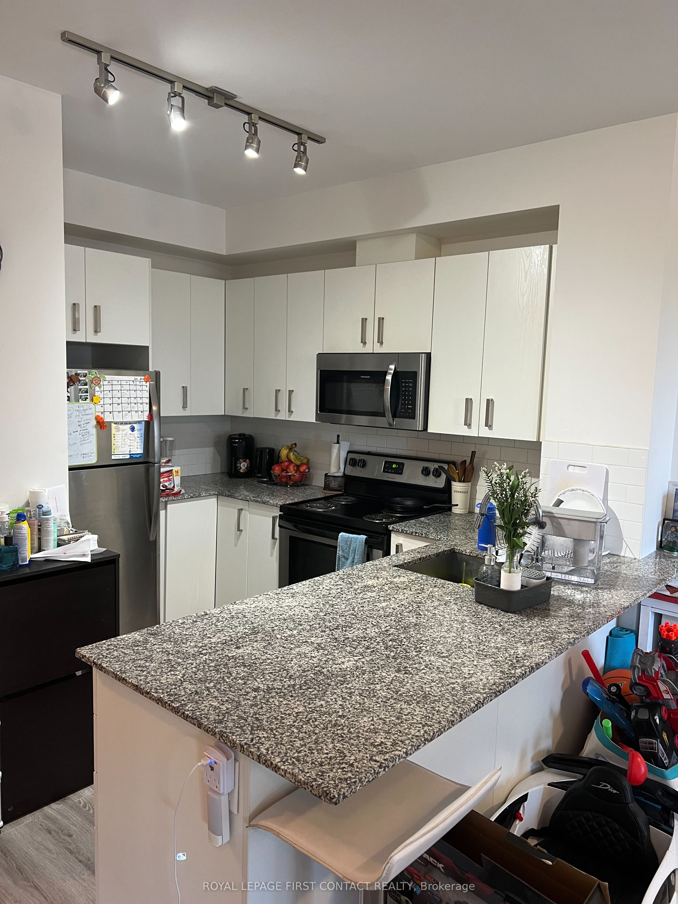 11611 Yonge Street 308