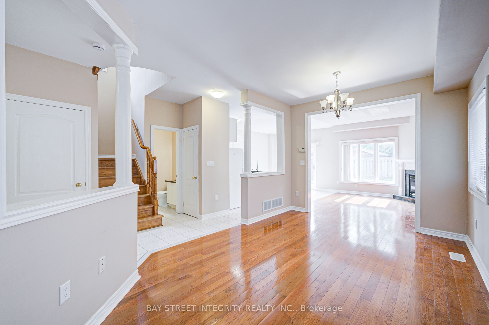 150 Peninsula Crescent