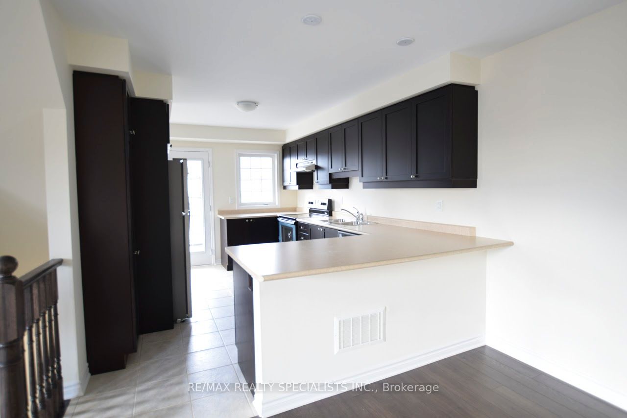 260 REIS Place