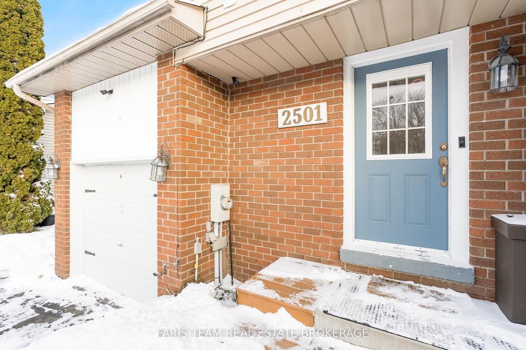 Photo of 2501 Lloyd Street, Innisfil, ON L9S 2H1 (MLS # N12607192)