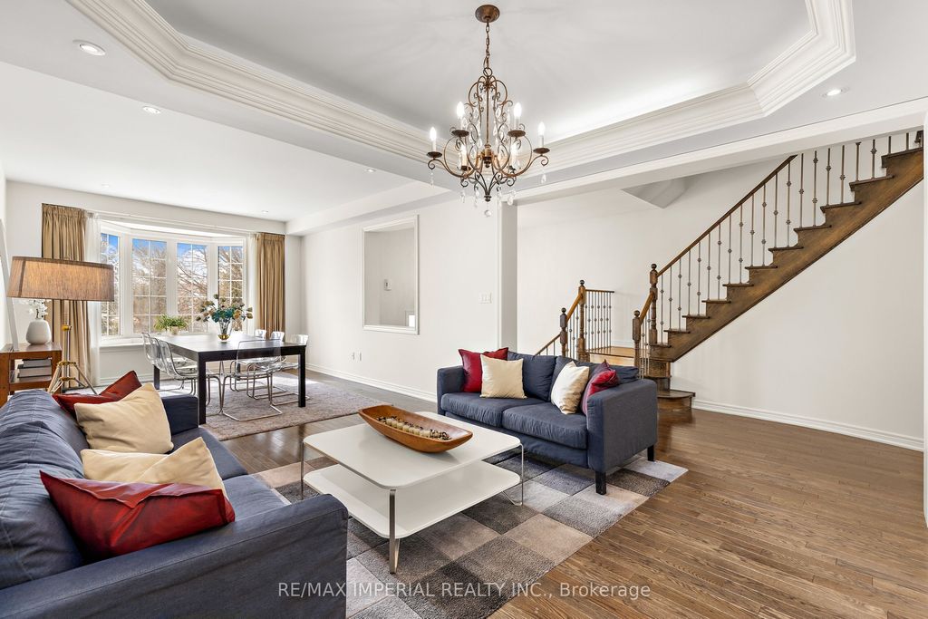 Photo of 16 Carriage House Court, Richmond Hill, ON L4E 4V3 (MLS # N13023258)