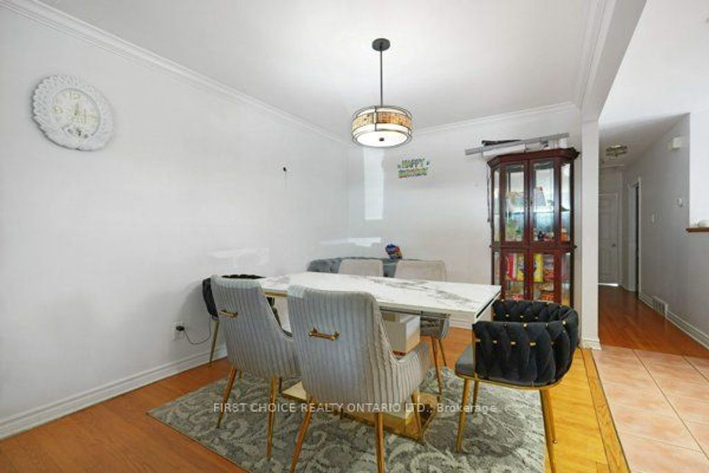 Photo of 1753 Heron Road, Alta Vista and Area, ON K1V 6A2 (MLS # X12456928)