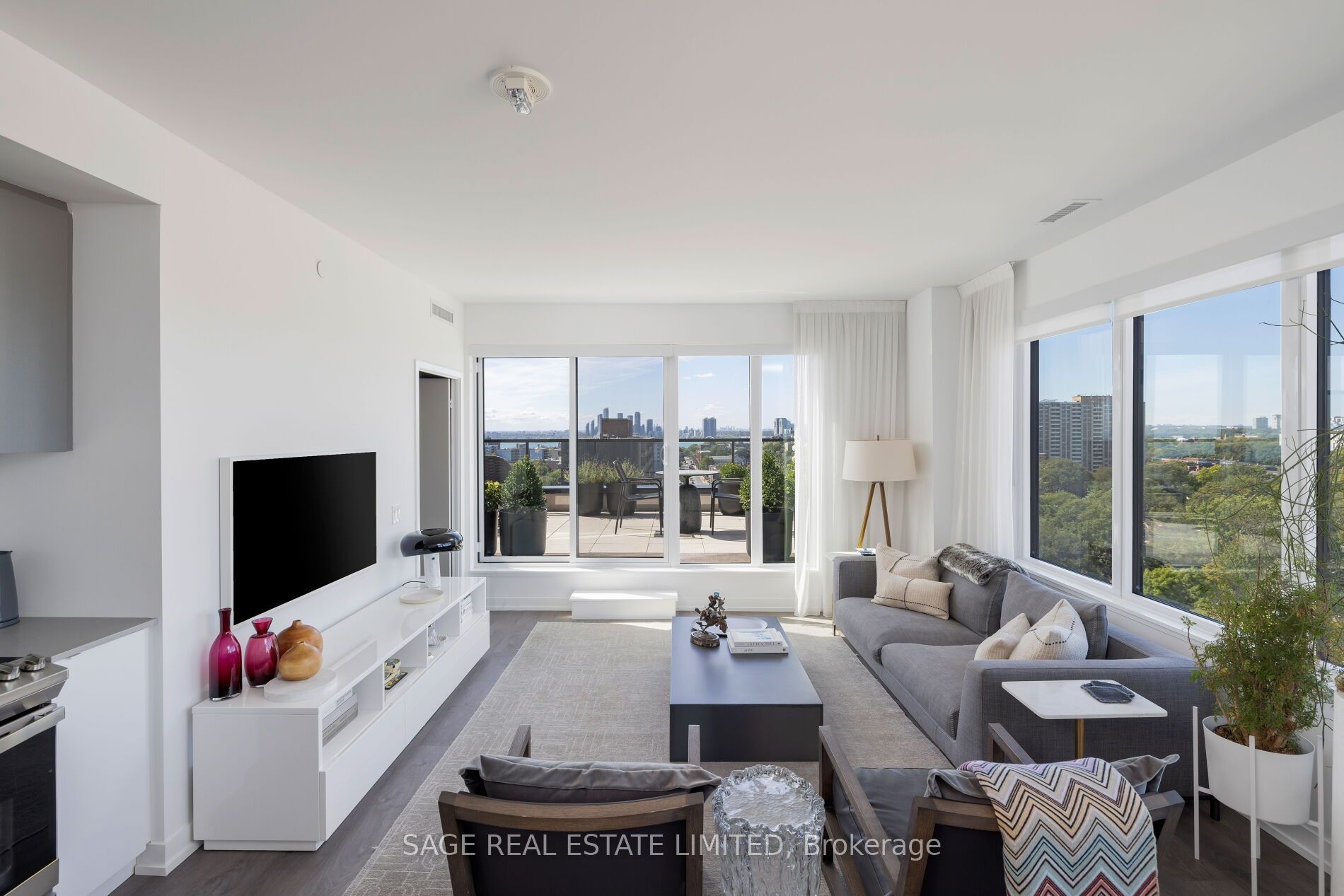 270 Dufferin Street 1214