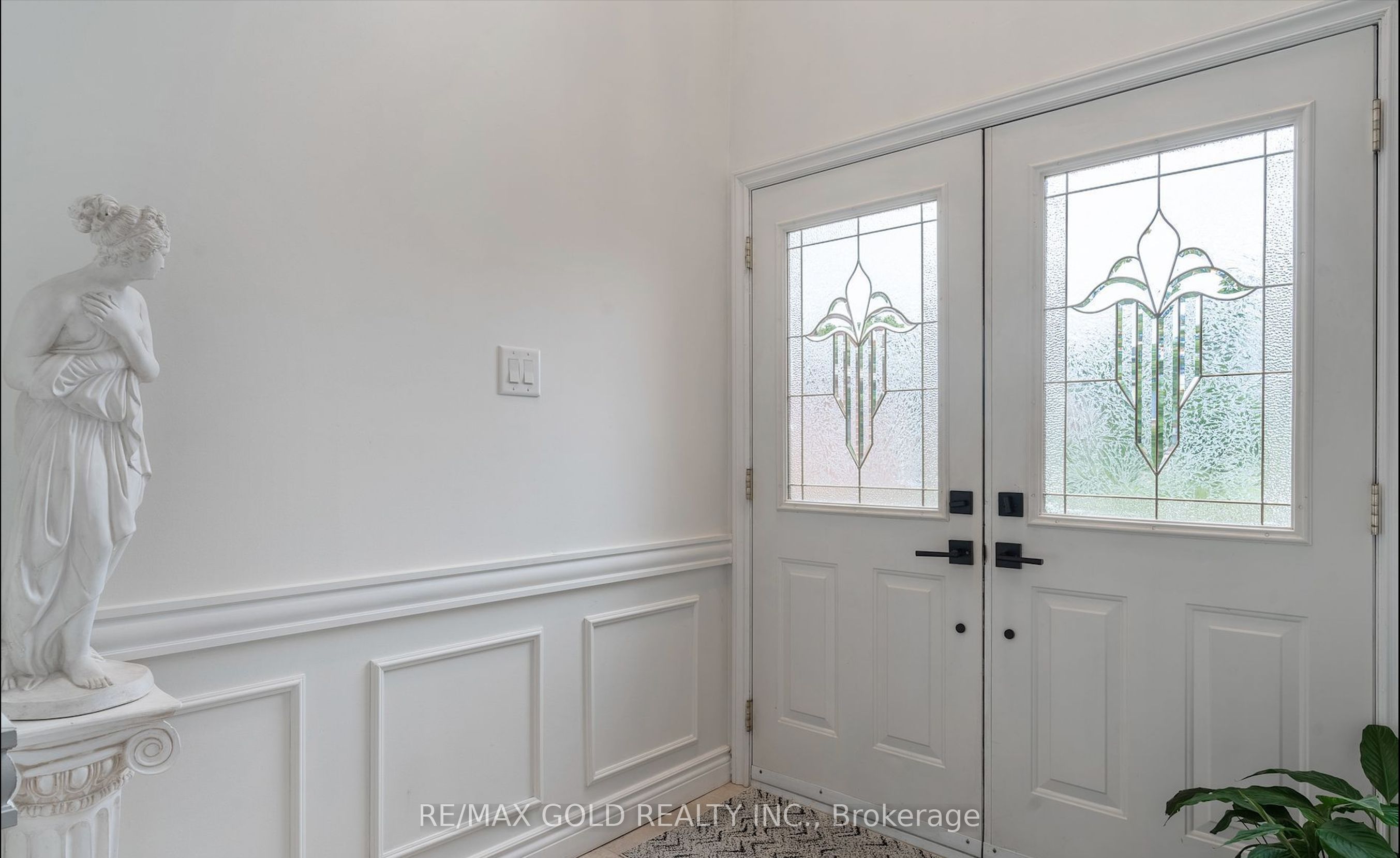 14 Shadywood Road