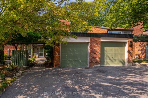 1560 KERNS Road 5 Burlington ON L7P 3A7