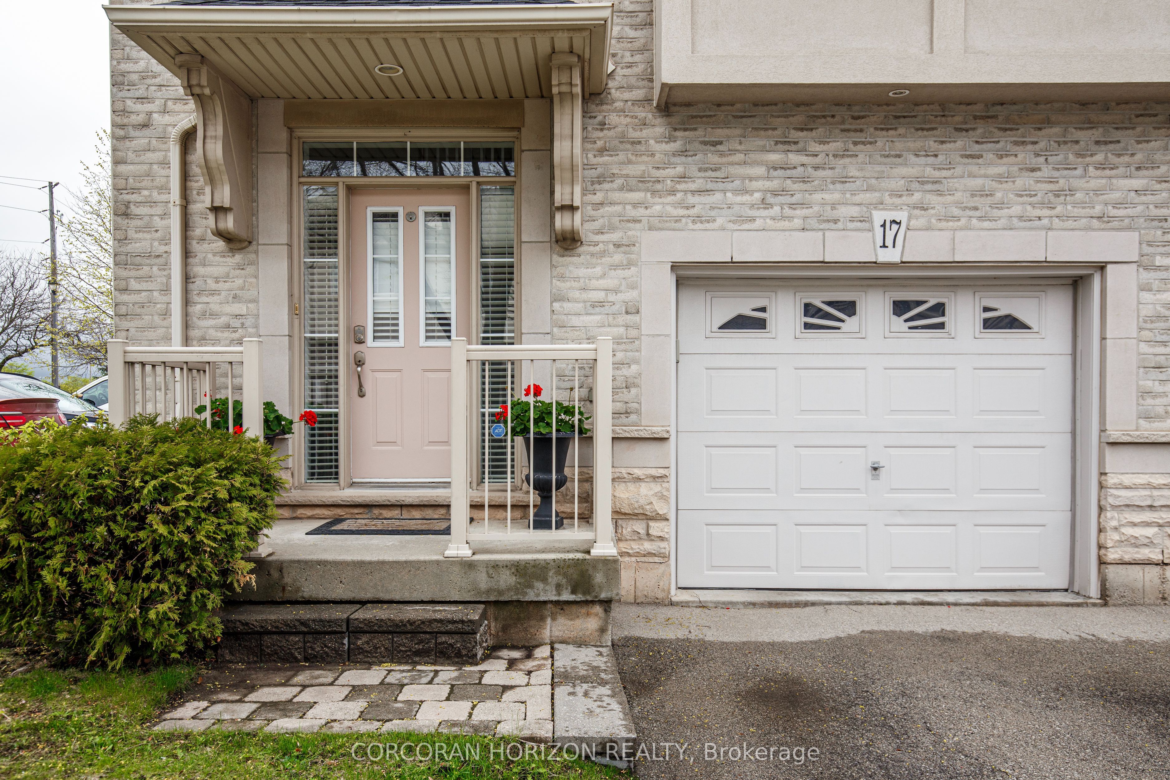 5080 Fairview Street 17