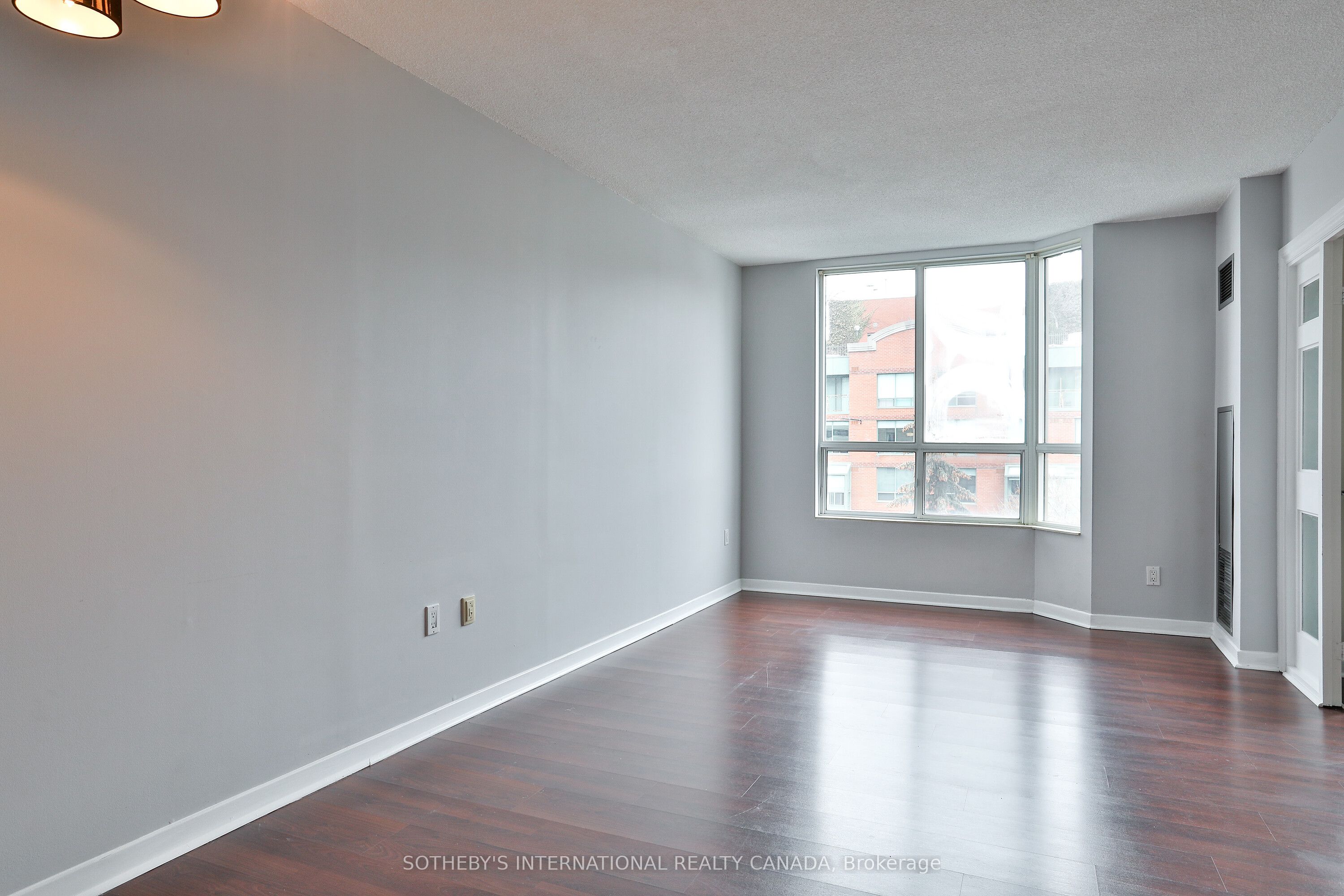 284 Bloor Street W 704