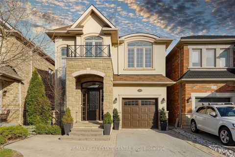 2470 Kwinter Road Oakville ON L6M 0K6