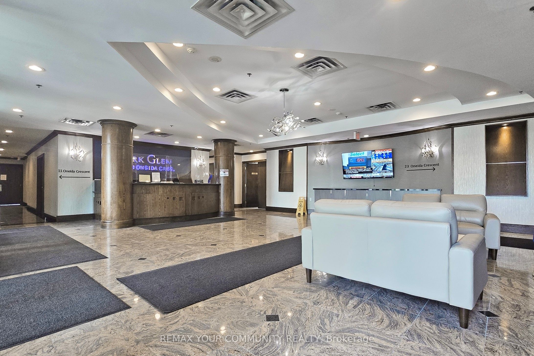 11 Oneida Crescent 1004