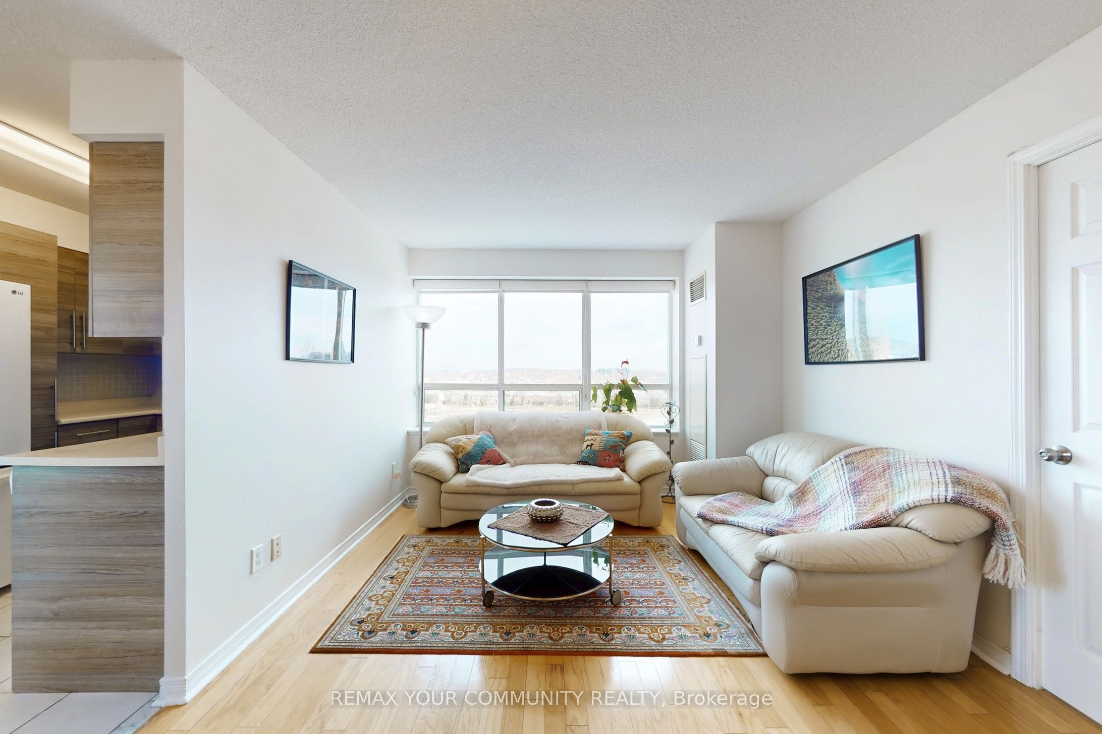 11 Oneida Crescent 1004