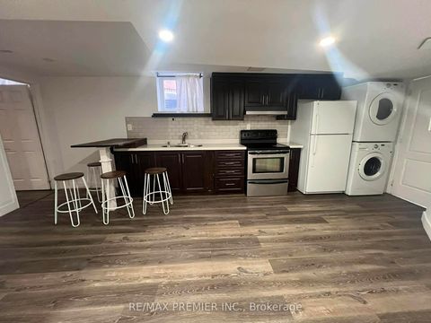 118 Solway Avenue Vaughan ON L6A 2X1