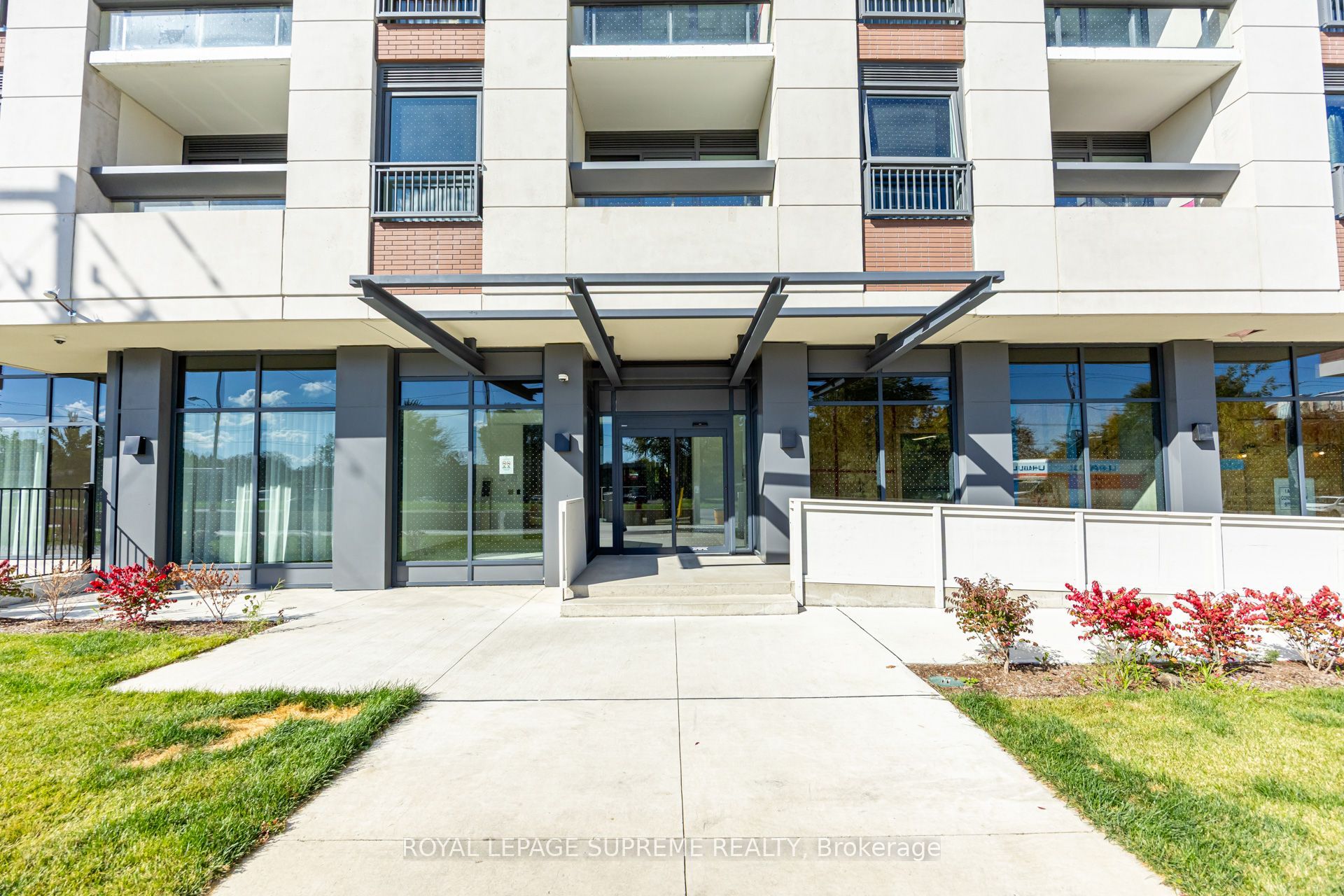 4010 Eglinton Avenue W 412