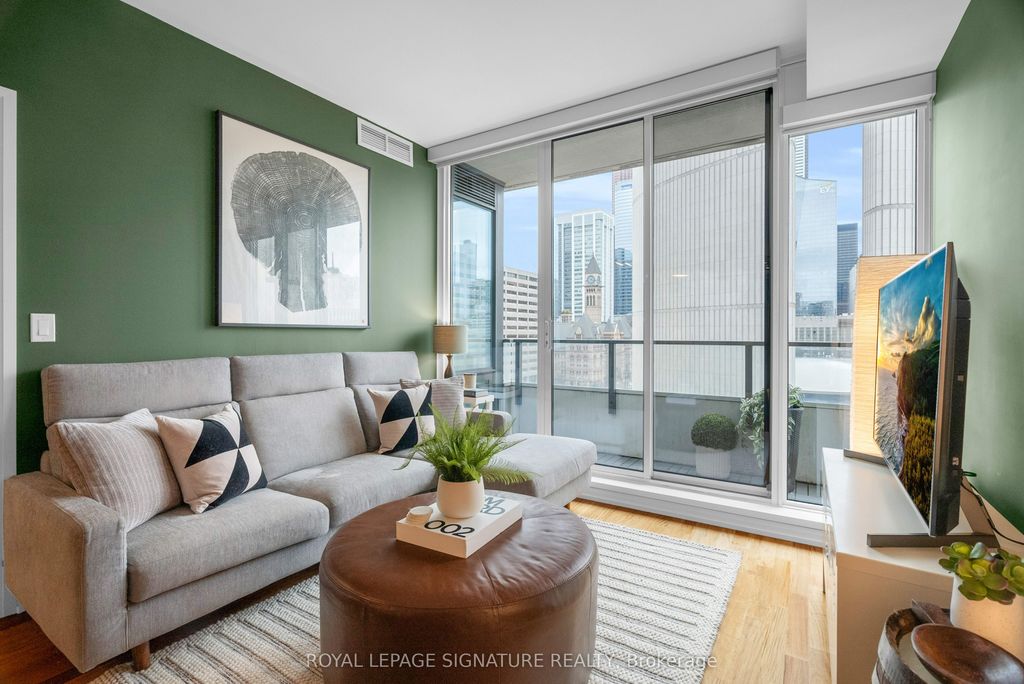 Photo of 111 Elizabeth Street #1208, Toronto, ON M5G 1P7 (MLS # C12590720)