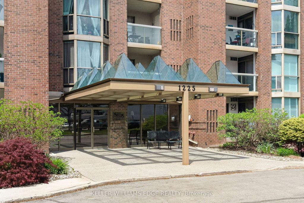 Photo of 1225 North Shore Boulevard E #510, Burlington, ON L7S 1Z6 (MLS # W13158496)