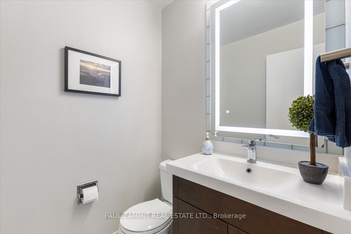 204 Snowshoe Crescent