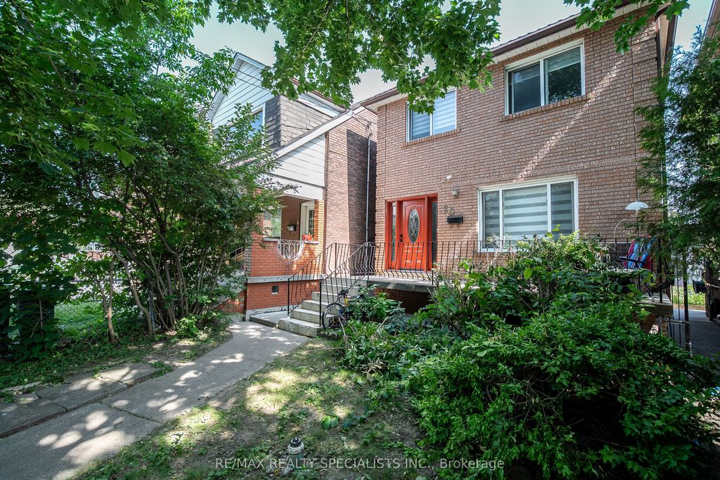 Photo of 25 Auburn Avenue, Toronto, ON M6H 2L6 (MLS # W12445430)
