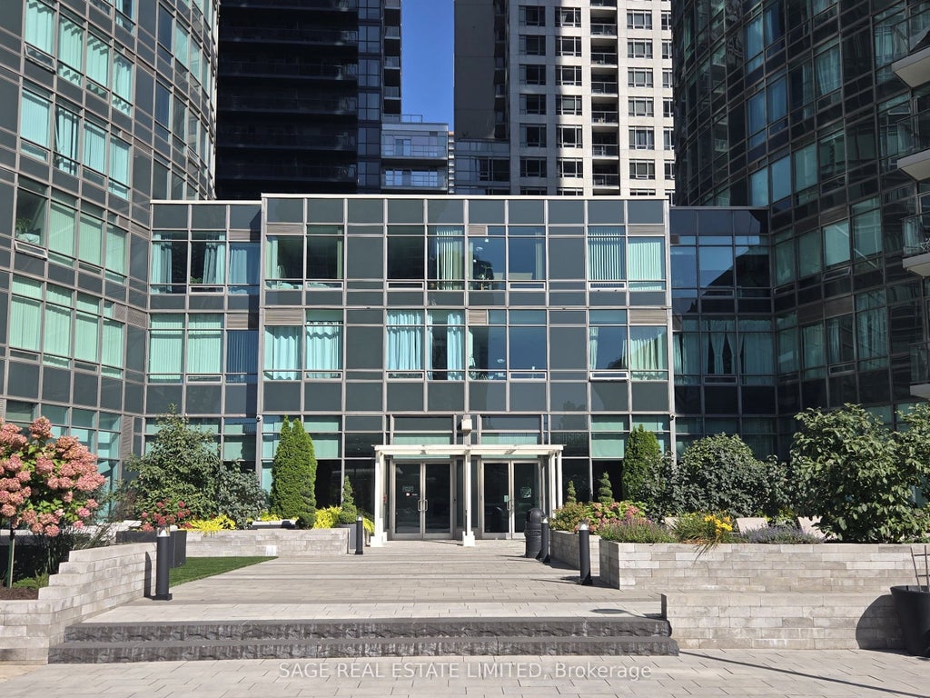 Photo of 361 Front Street W #2109, Toronto, ON M5V 3R5 (MLS # C13803316)