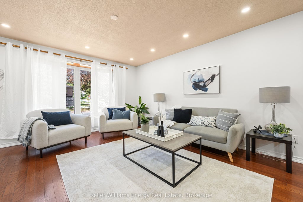 Photo of 162 Merkley Square, Toronto, ON M1G 2Y8 (MLS # E13812786)