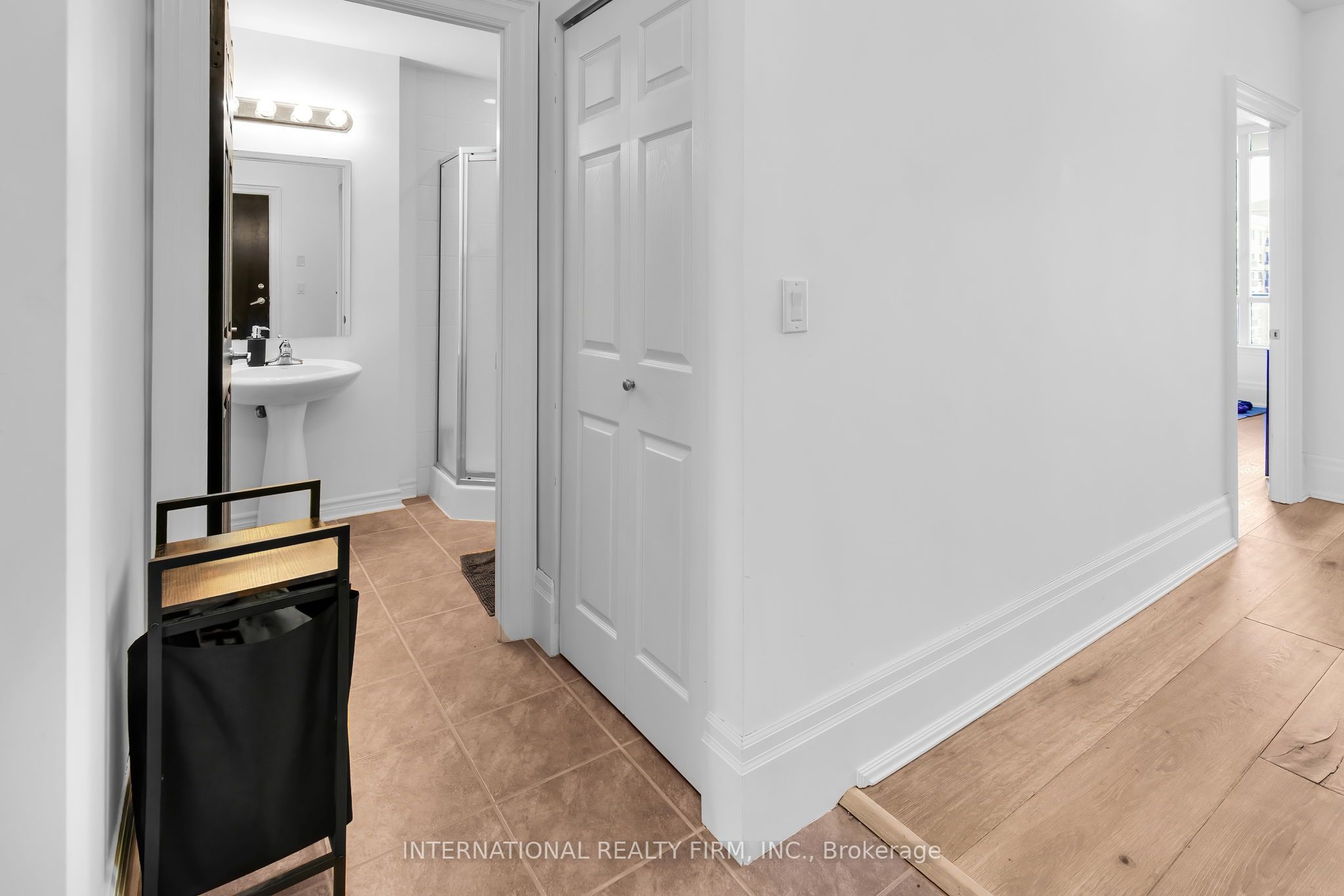 388 Prince Of Wales Drive 1301