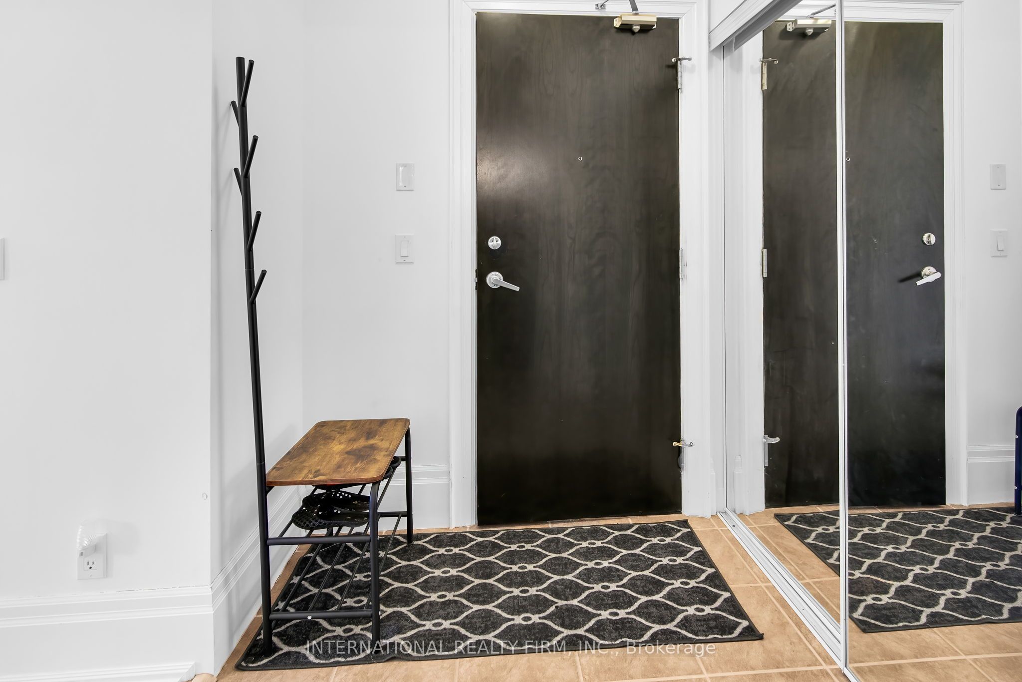 388 Prince Of Wales Drive 1301