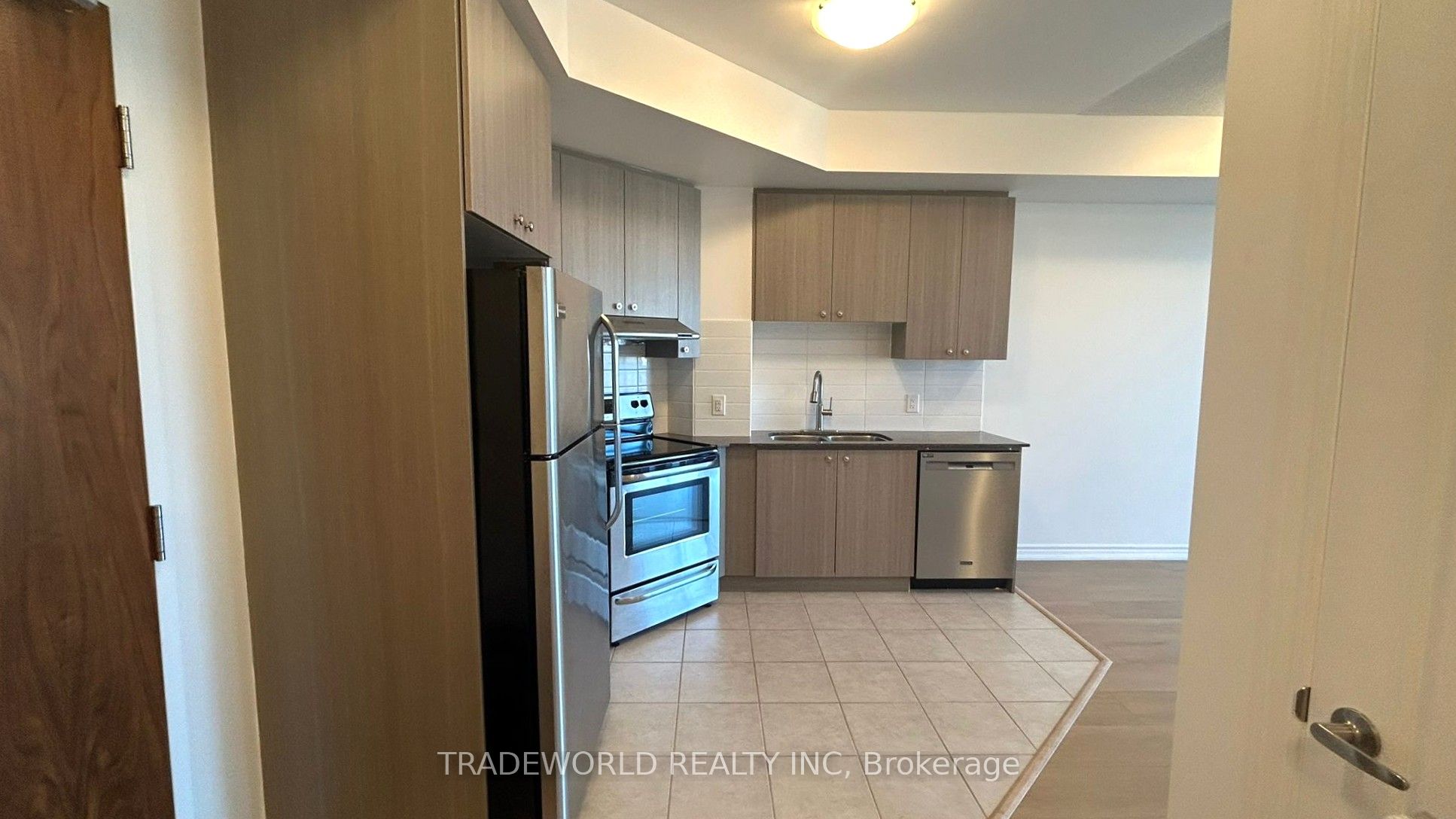 8323 Kennedy Road 719