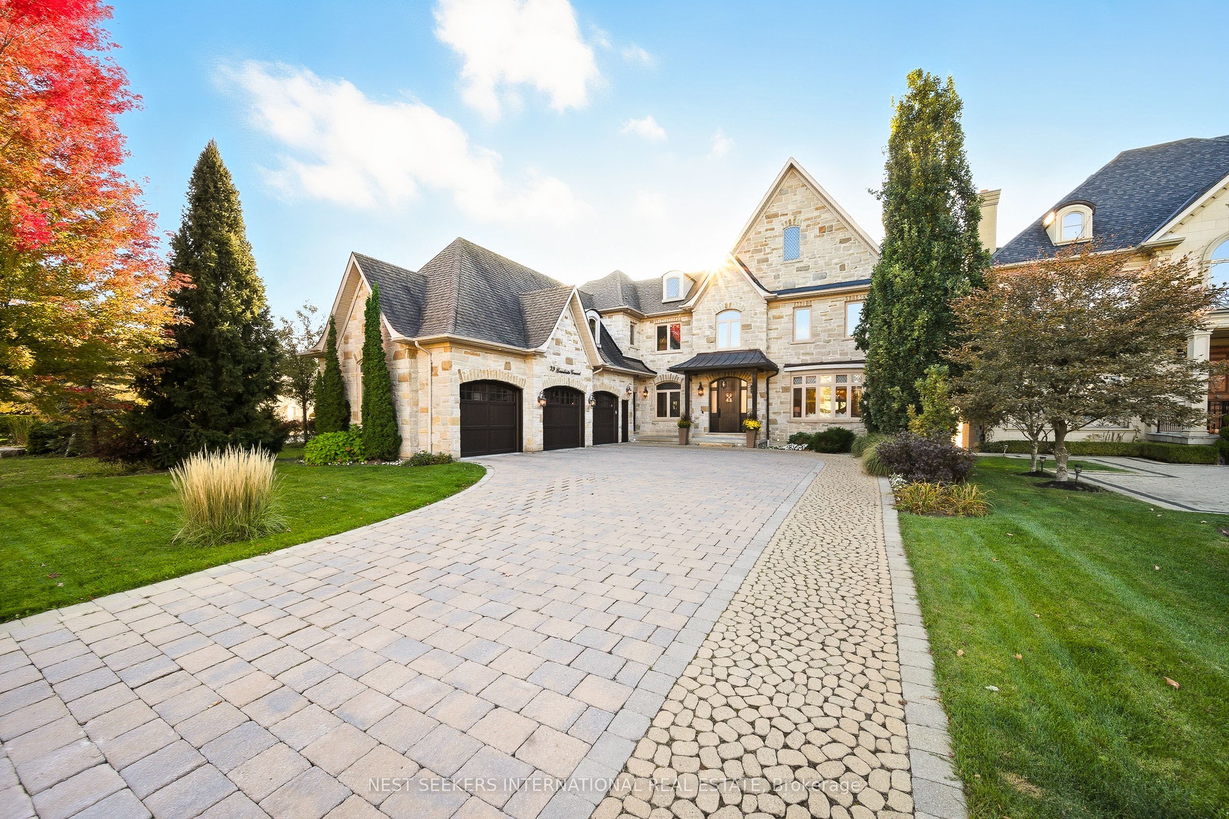 79 Grandvista Crescent