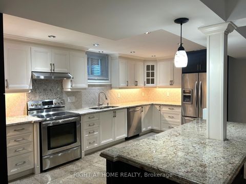 31 Via Guardia Road Vaughan ON L4H 0Y4