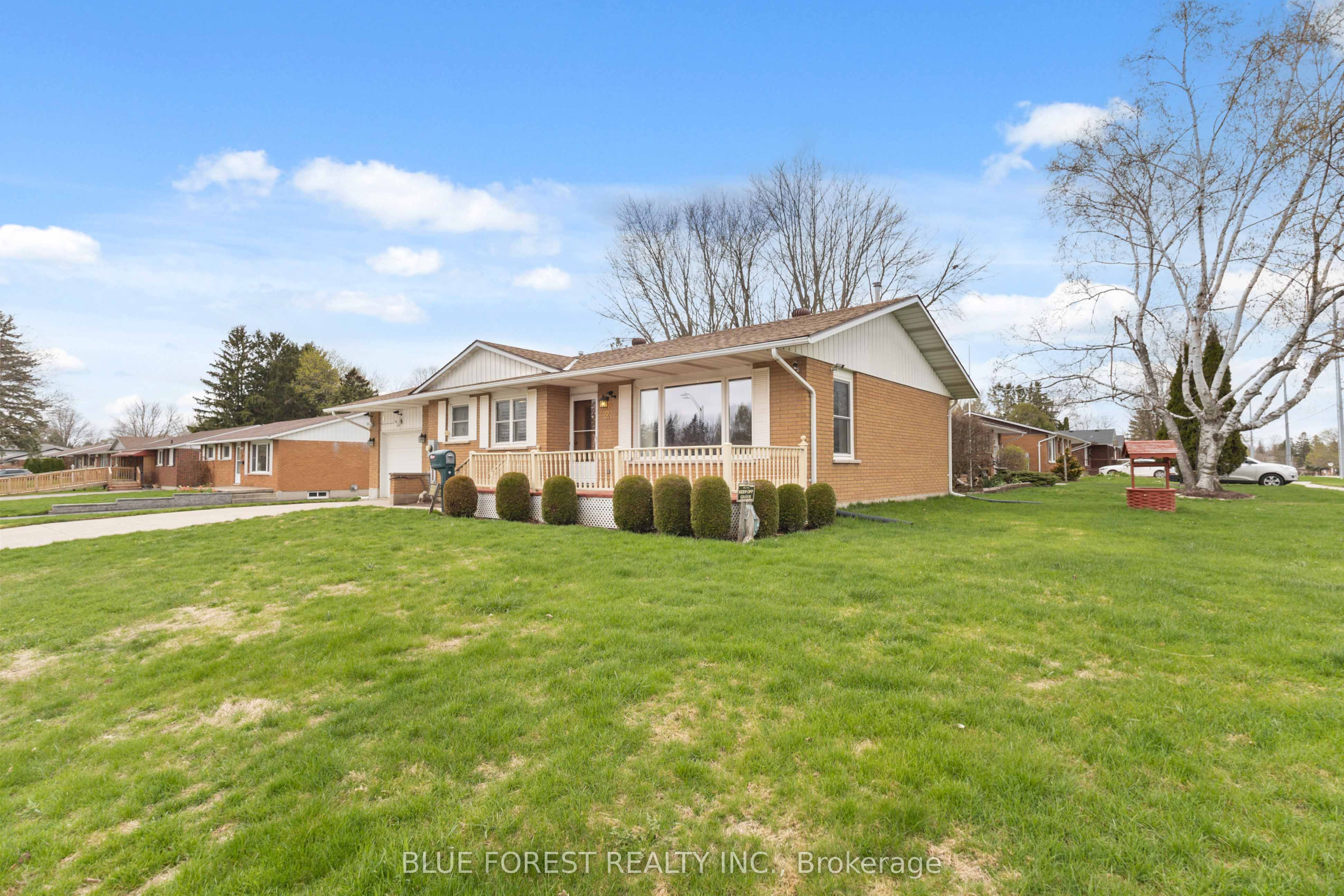 2 Wadsworth Drive