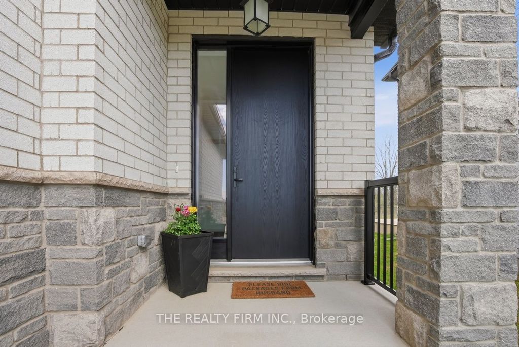 Photo of 819 Gatestone Road, London South, ON N6M 0L6 (MLS # X13078376)