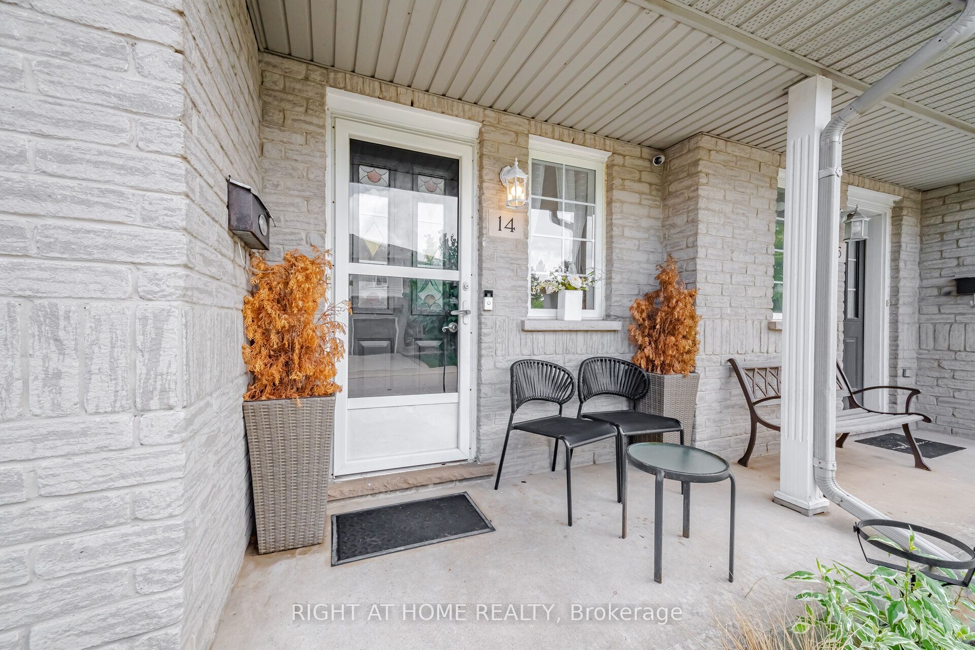 104 Frances Avenue 14