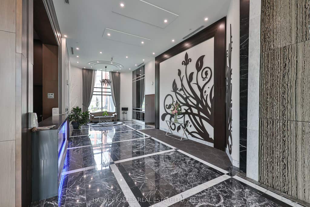 Photo of 7608 Yonge Street #622, Vaughan, ON L4J 0J5 (MLS # N13467914)