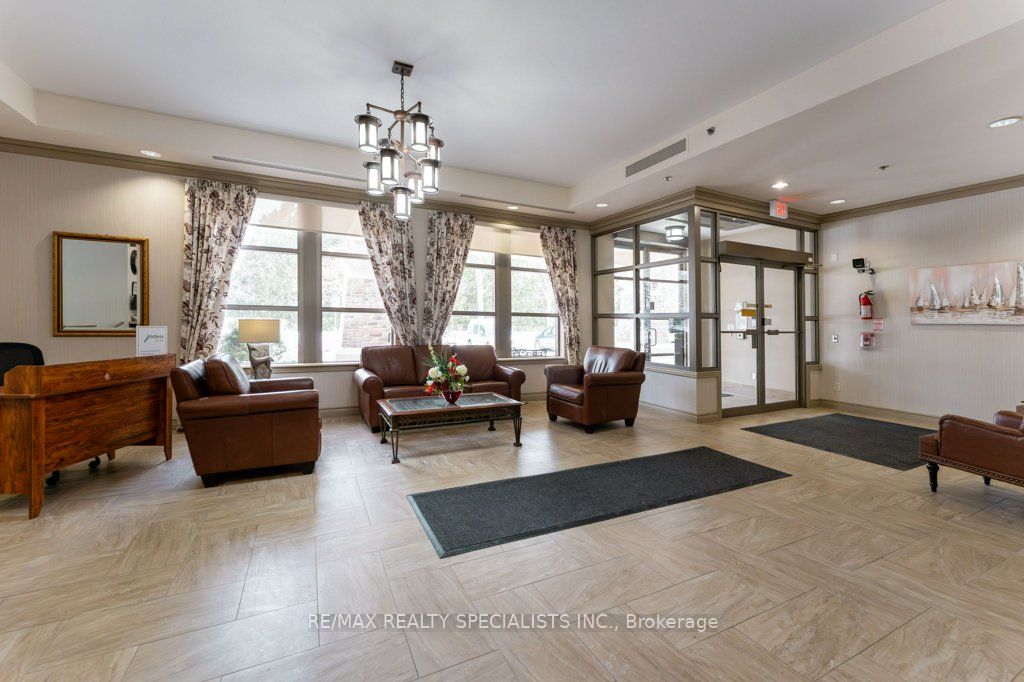 100 Burloak Drive 2207