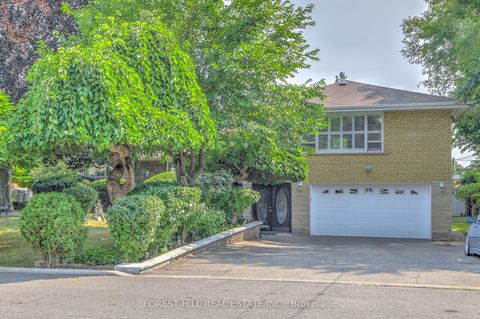 Photo of 89 Portage Avenue, Toronto, ON M9N 3H2 (MLS # W12665418)