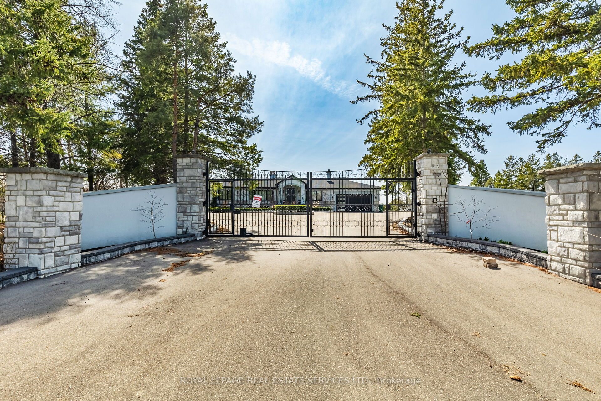 12 Julian Drive
