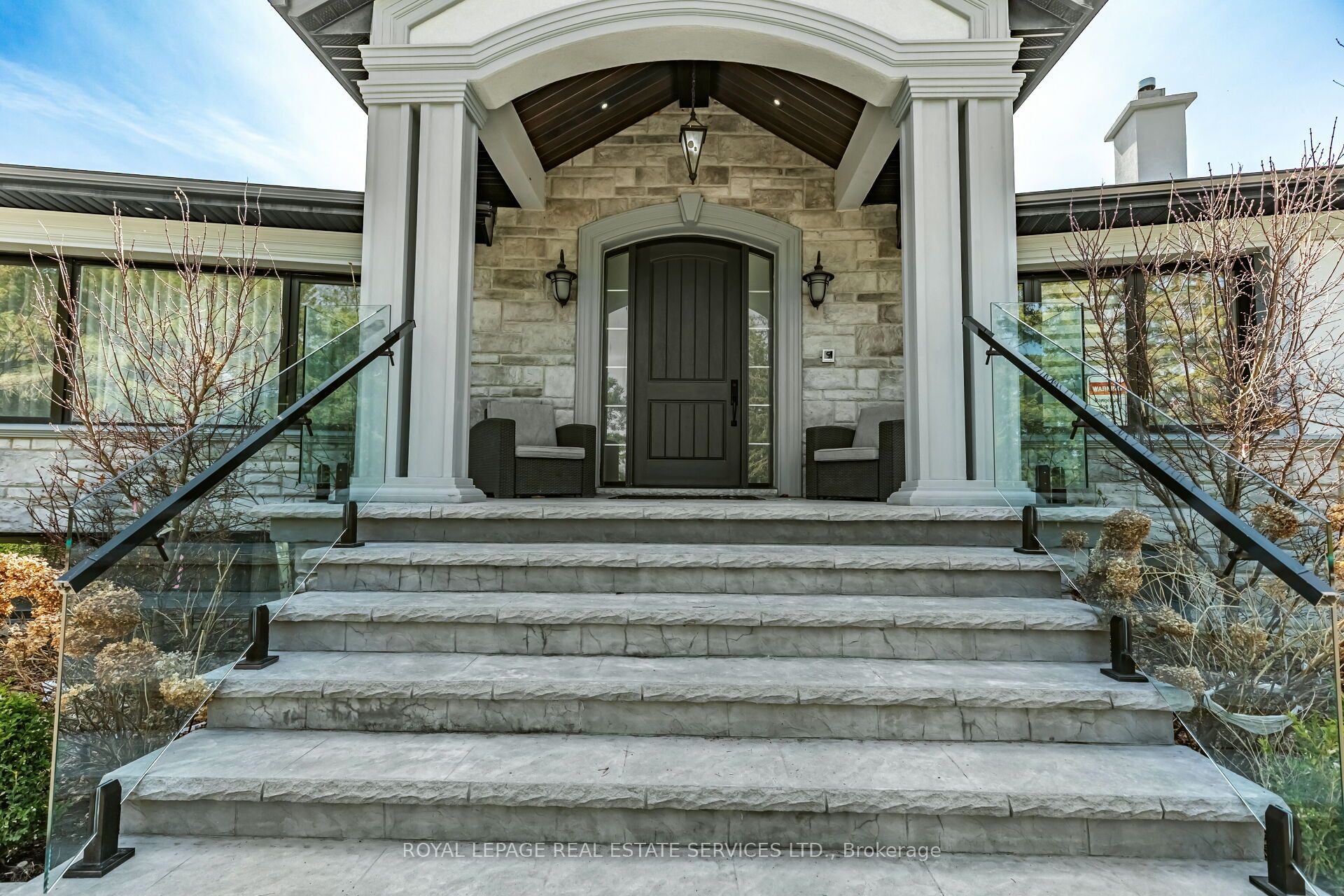 12 Julian Drive