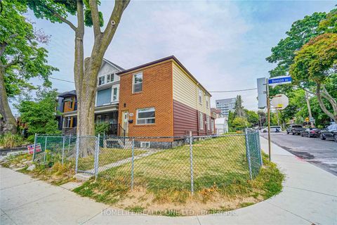 Photo of 104 Benson Avenue, Toronto, ON M6G 2J1 (MLS # C12785080)