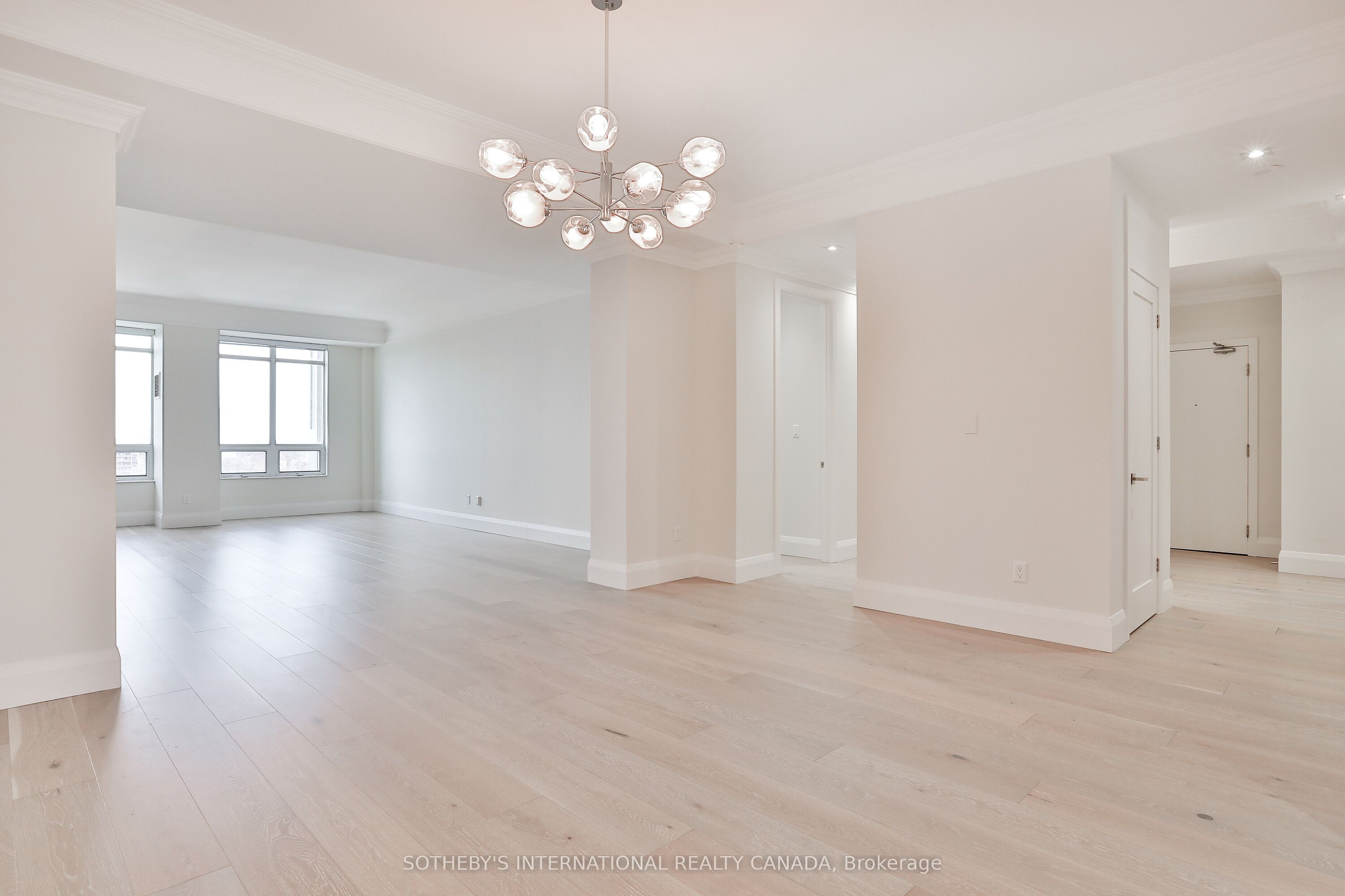 99 Avenue Road 1101