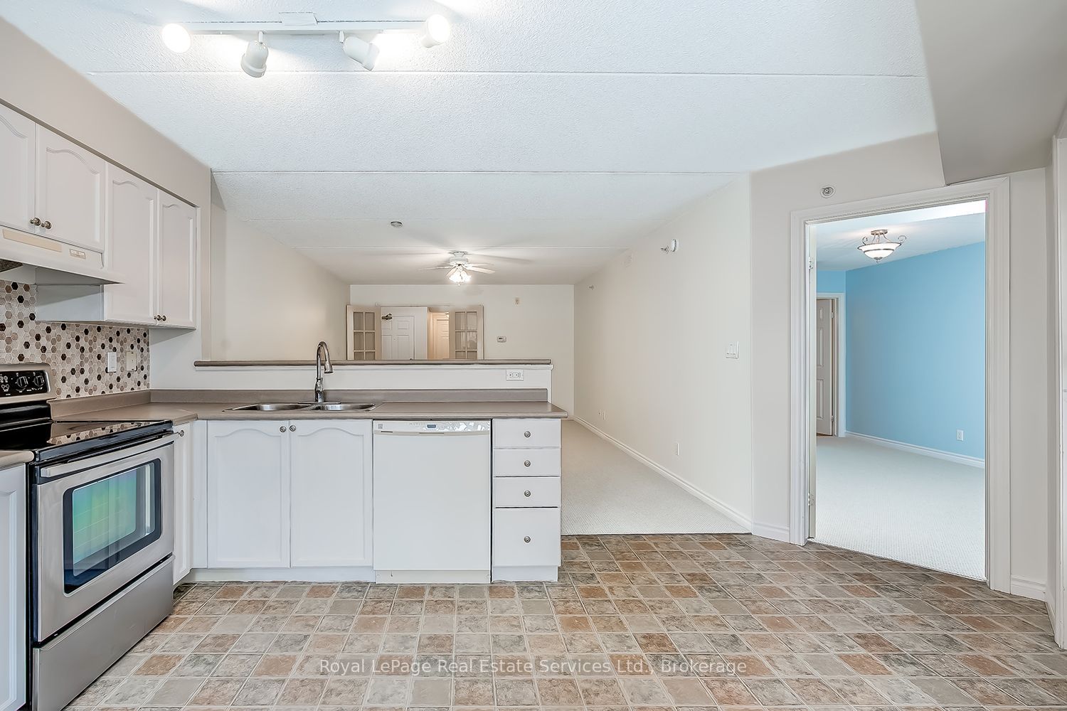1460 Bishops Gate 111