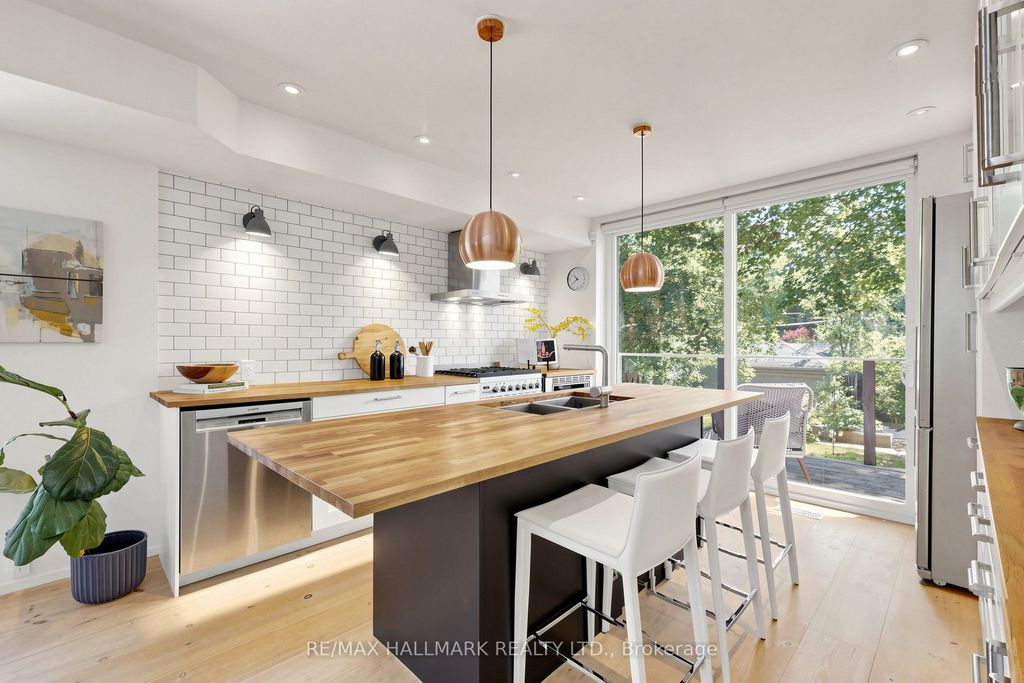 Photo of 17 Ingham Avenue, Toronto, ON M4K 2W4 (MLS # E13560076)