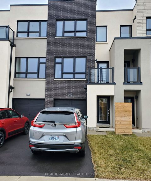 4904 Valera Road Burlington ON L7M 0M4