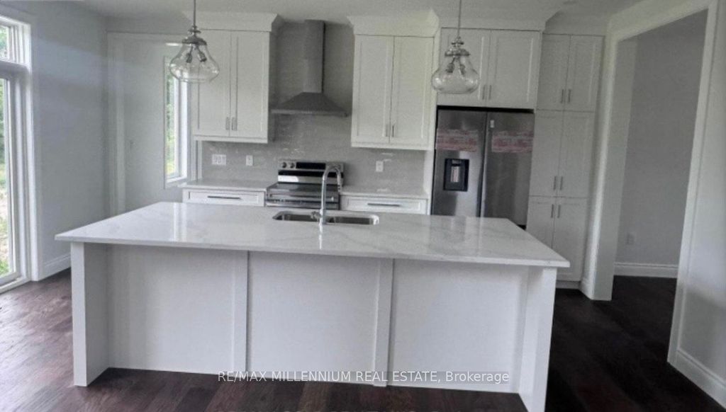 Photo of 77 Redwood Avenue, Kingsville, ON N0R 1B0 (MLS # X13045978)