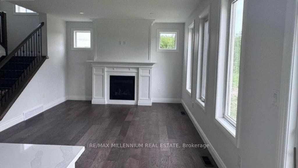 Photo of 77 Redwood Avenue, Kingsville, ON N0R 1B0 (MLS # X13045978)