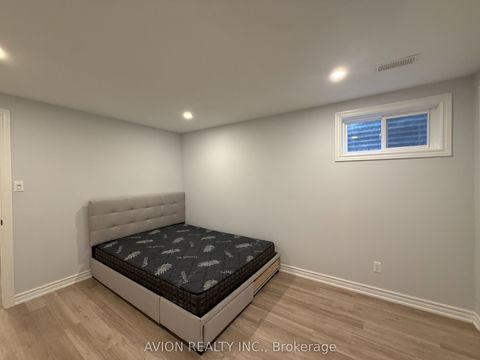 37 Stargell Crescent Markham ON L3P 4J7