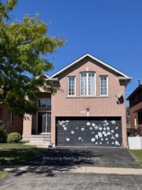 7481 Doverwood Drive Mississauga ON L5N 6N2