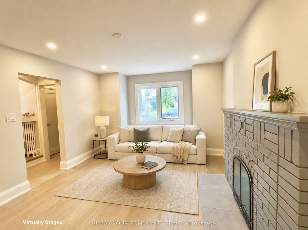 Photo of 351 Fairlawn Avenue, Toronto, ON M5M 1T5 (MLS # C13163176)