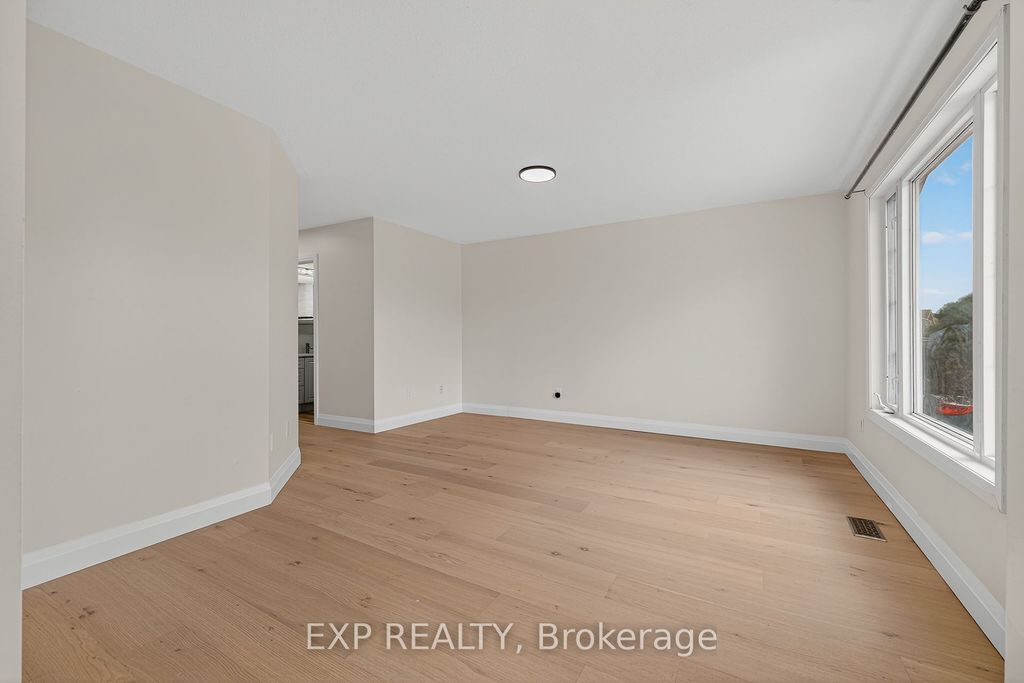 Photo of 101 Anastasia Crescent, Brantford, ON N3P 2A8 (MLS # X13046368)