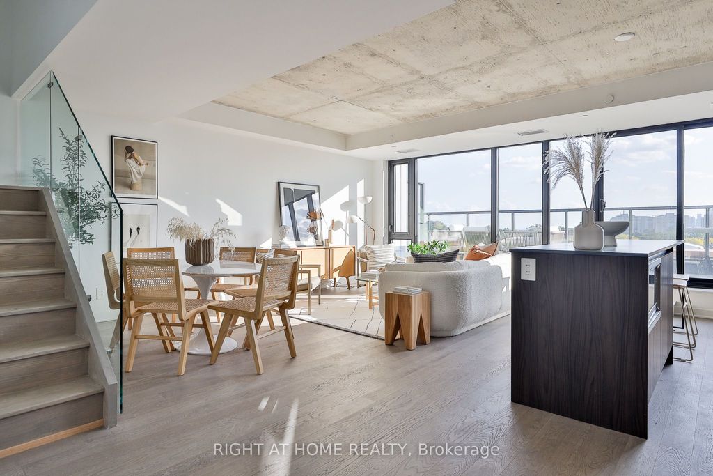 Photo of 2720 Dundas Street W #607, Toronto, ON M6P 1Y2 (MLS # W12962894)