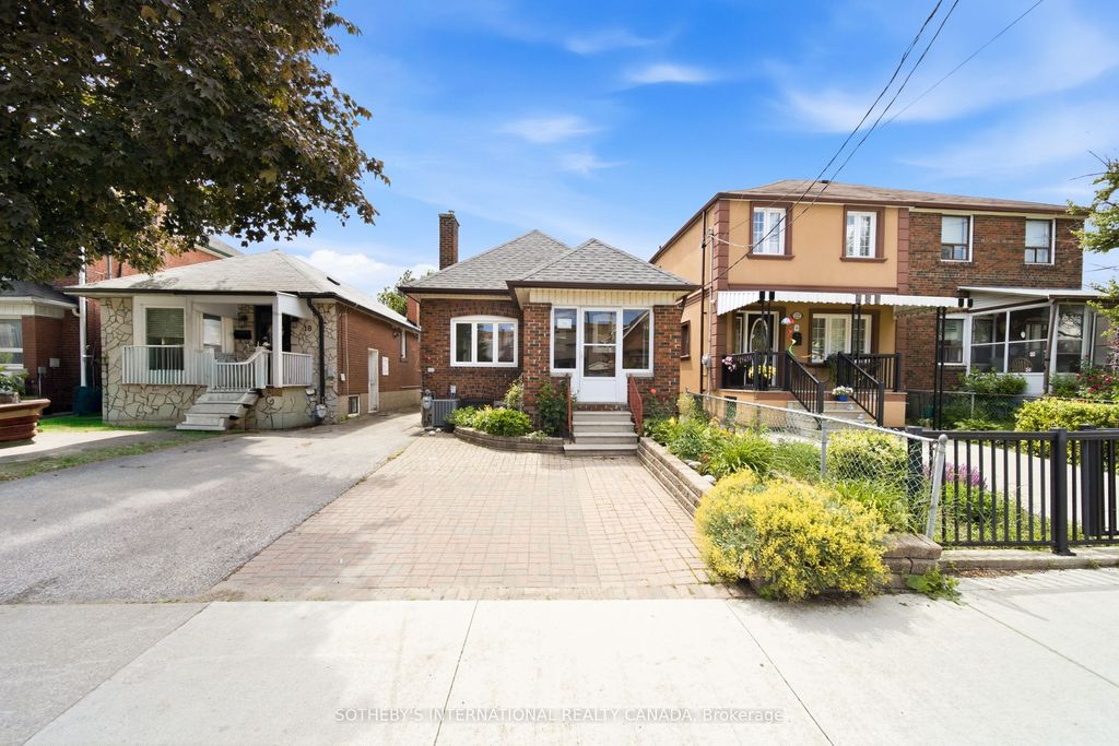 Photo of 20 Bicknell Avenue, Toronto, ON M6M 4G3 (MLS # W13458382)