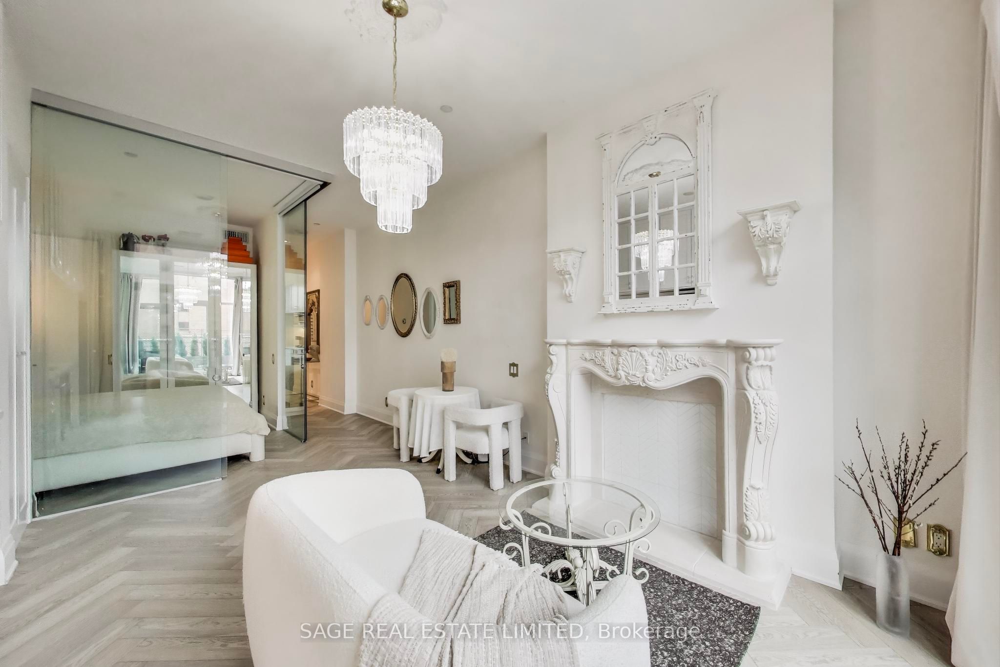 155 Yorkville Avenue 320