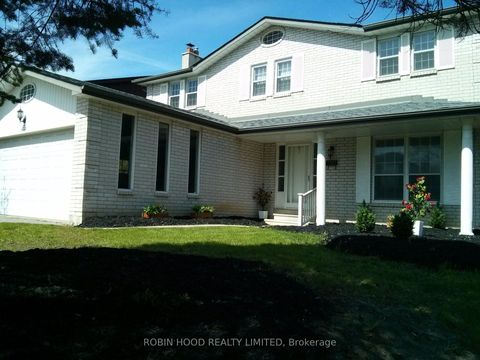 1953 Owlsnest Lane Mississauga ON L4W 2J1